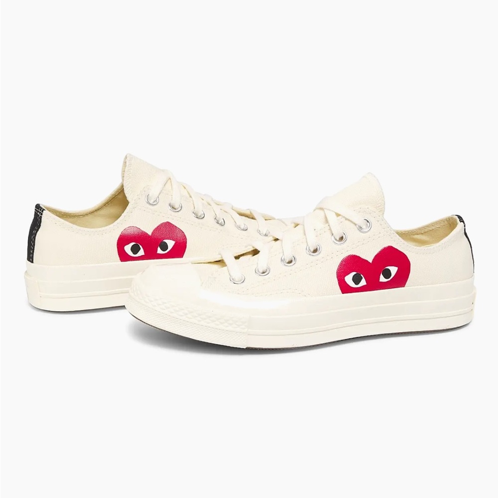 Converse Comme Des Garçons PLAY Low-Top Sneakers Women’s Size 6 - Picture 2 of 12